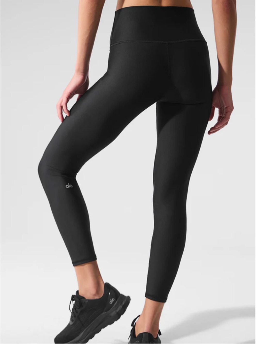 ALO Yoga Airlift High-Rise Black Leggings - Picture 2 of 3